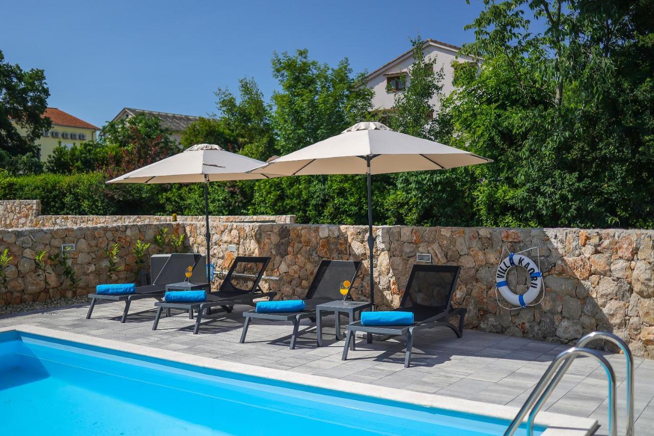 Villa Kaoru Brand New Villa With A Heated Swimming Pool 말린스카 외부 사진