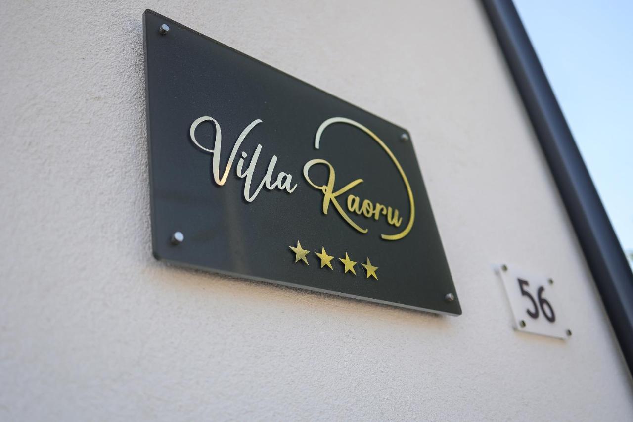 Villa Kaoru Brand New Villa With A Heated Swimming Pool 말린스카 외부 사진