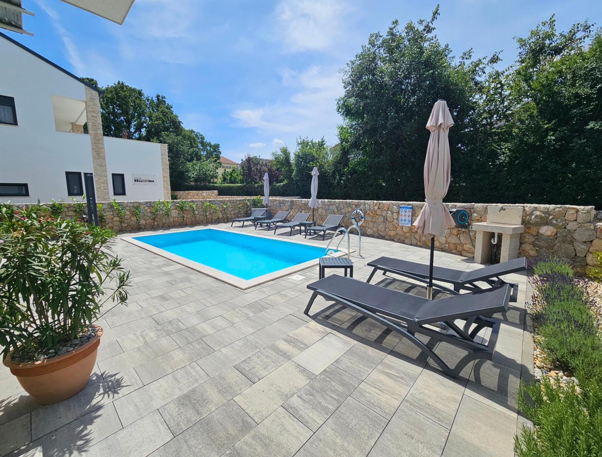 Villa Kaoru Brand New Villa With A Heated Swimming Pool 말린스카 외부 사진